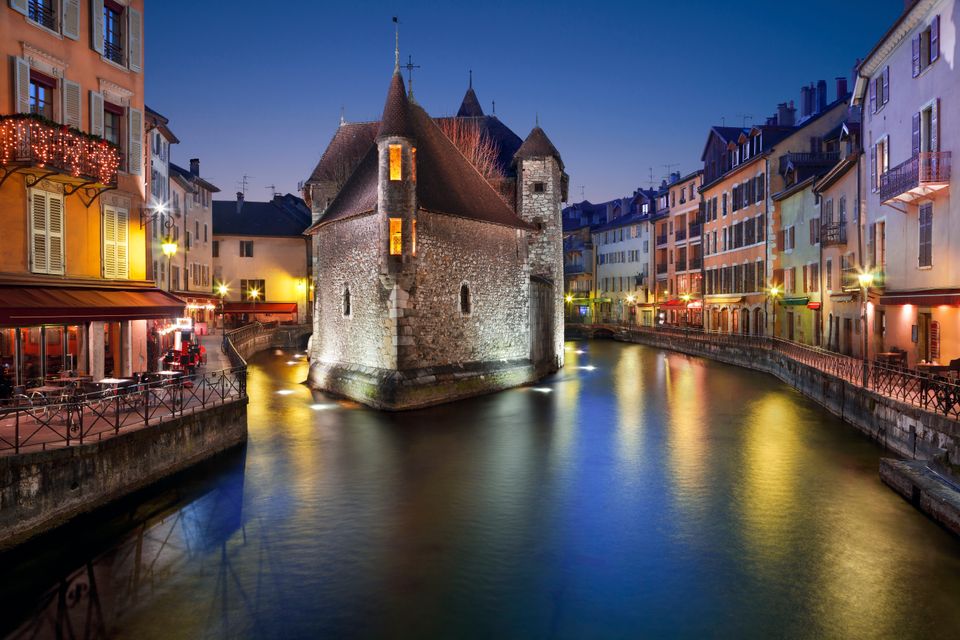 Car hire in Annecy