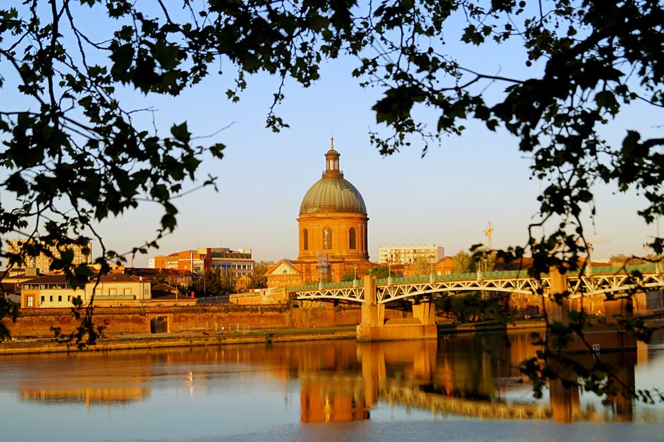 Car hire in Toulouse